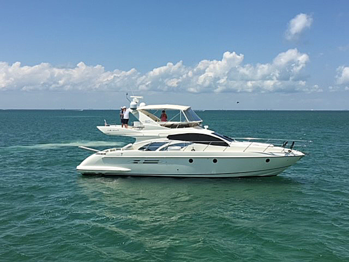New Listing! 50' 2006 AZIMUT FLYBRIDGE