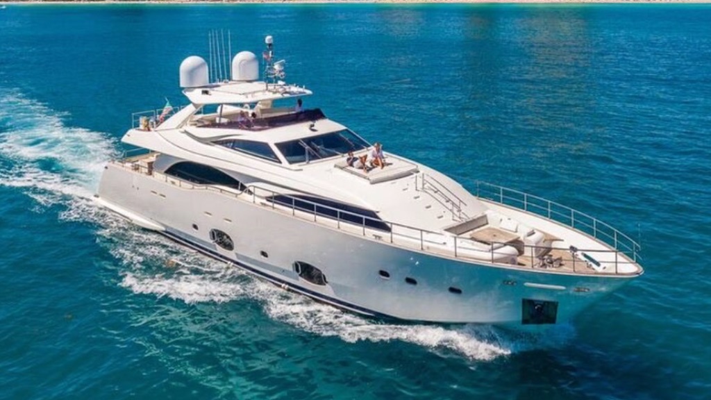 Summer Charter Yachts