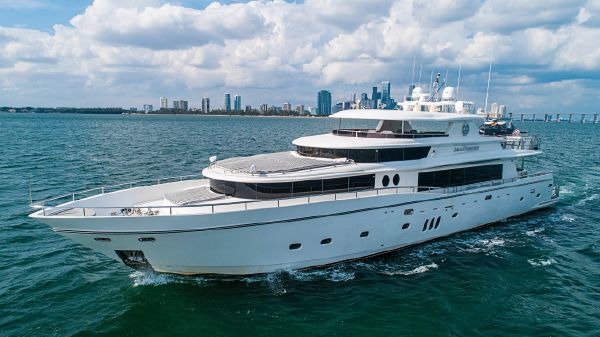 Reel Deal Yachts Listings in The Area - Miami Yacht Show