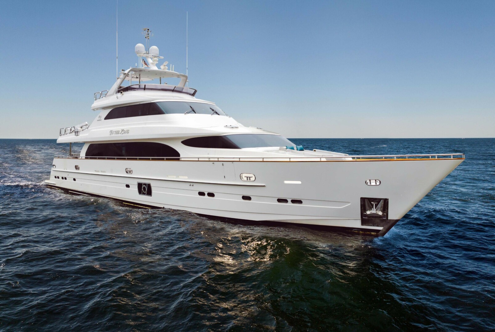 SOLD! 110' Horizon 2012