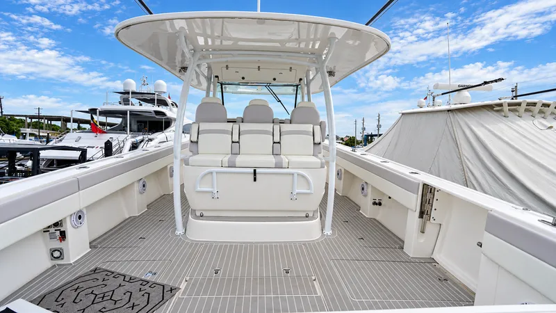 2022 Intrepid 475 Panacea