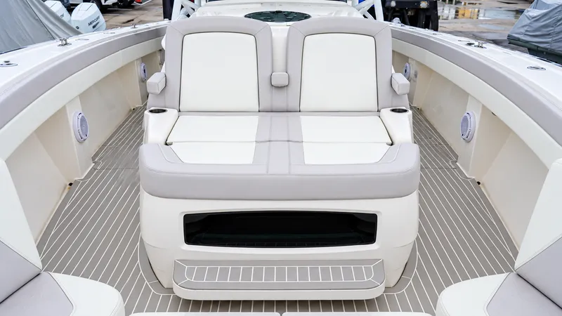 2022 Intrepid 475 Panacea