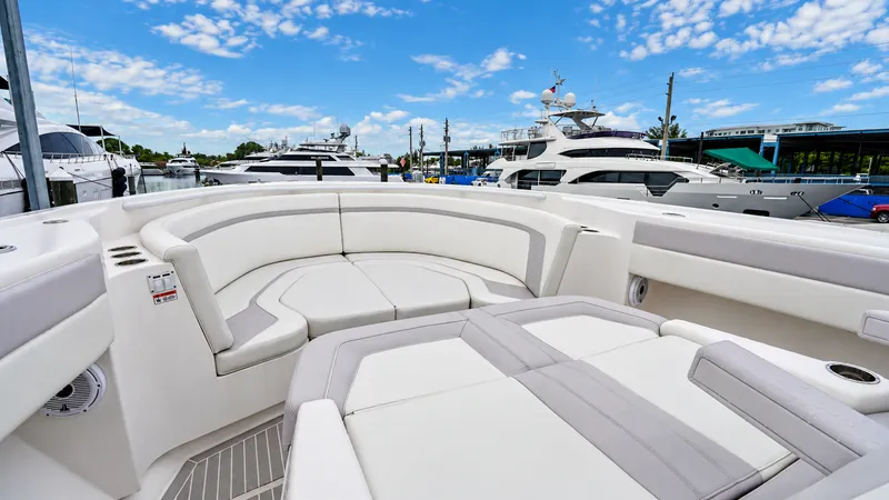 2022 Intrepid 475 Panacea