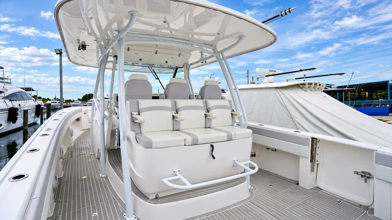 2022 Intrepid 475 Panacea