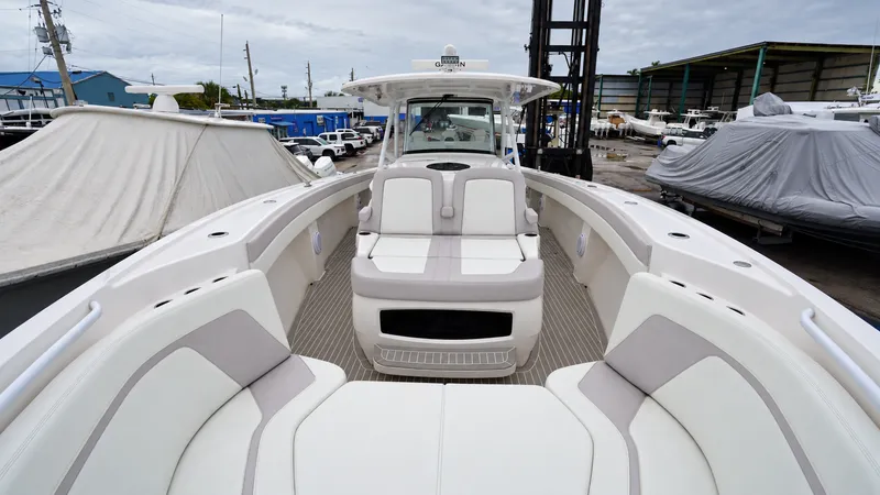 2022 Intrepid 475 Panacea