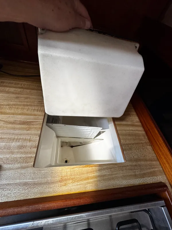 1985 Catalina sloop