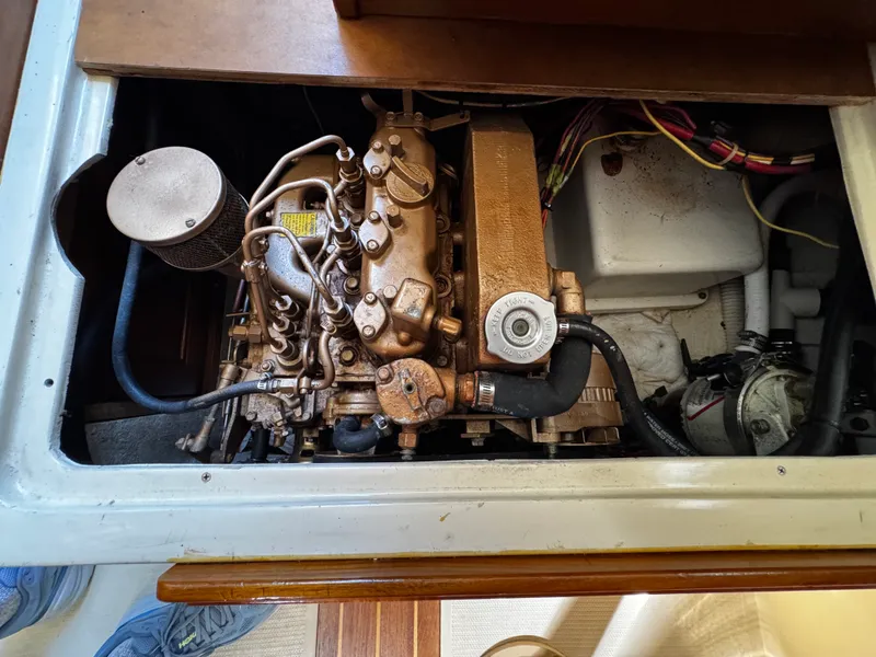 1985 Catalina sloop