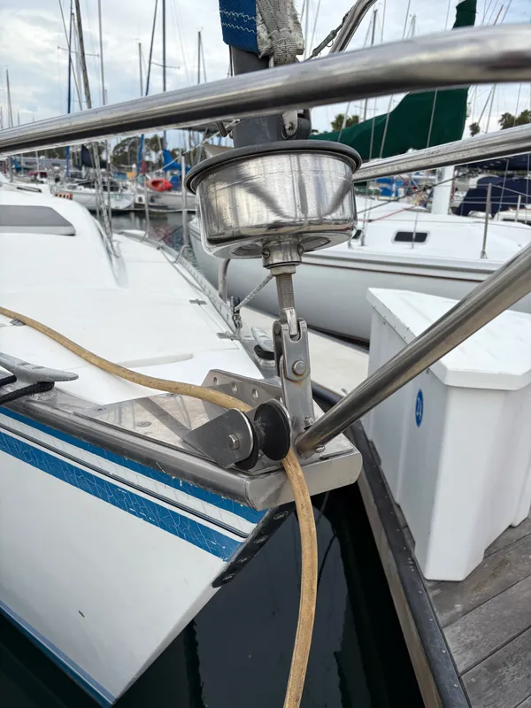 1986 Hunter 31 Sloop