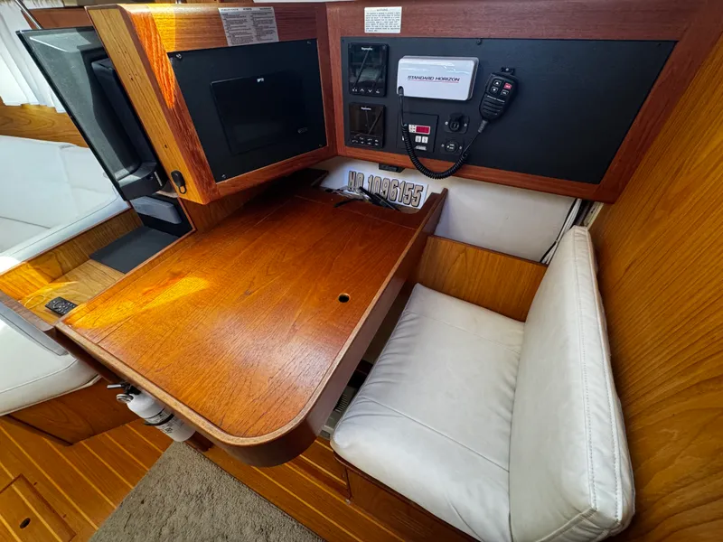2000 Hunter Passage