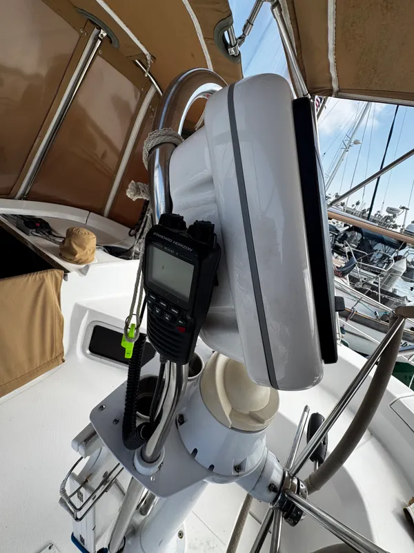 2000 Hunter Passage