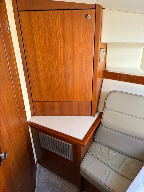 1994 Bayliner 4587
