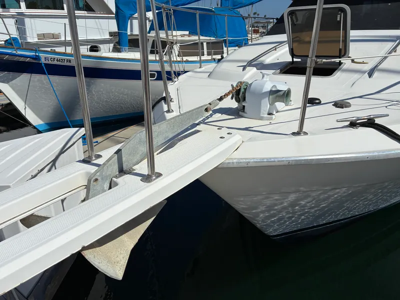 1994 Bayliner 4587