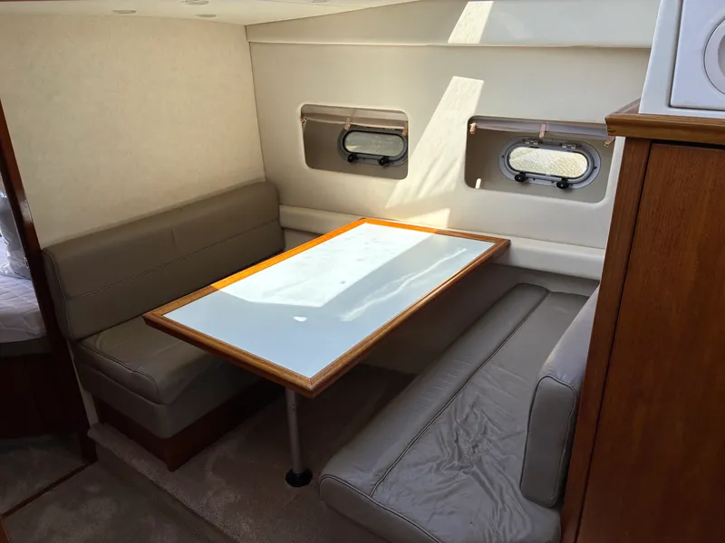 1994 Bayliner 4587