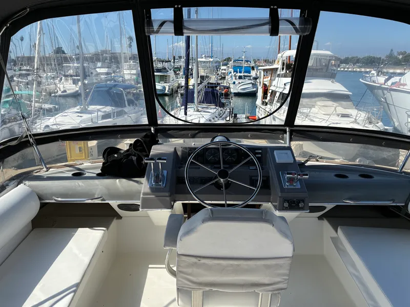 1994 Bayliner 4587