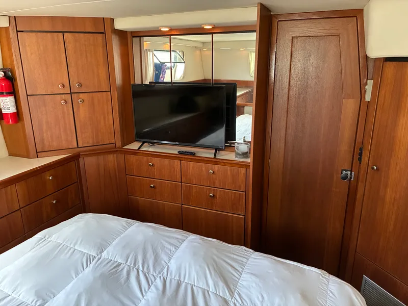 1994 Bayliner 4587
