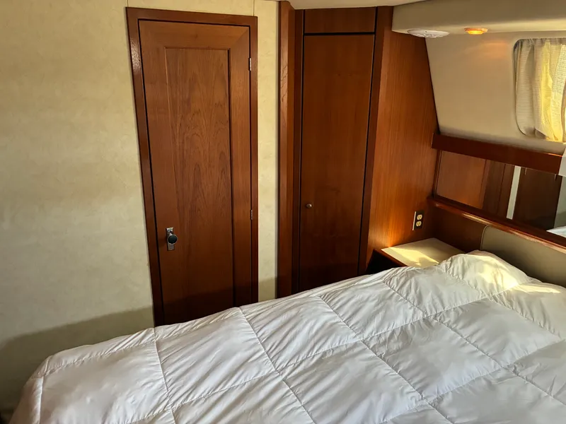 1994 Bayliner 4587