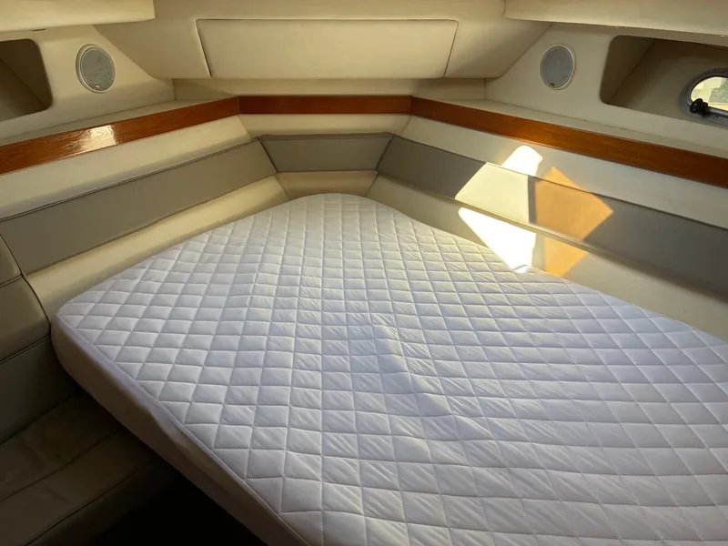 1994 Bayliner 4587