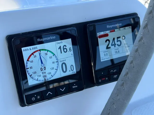 2010 Catalina 445