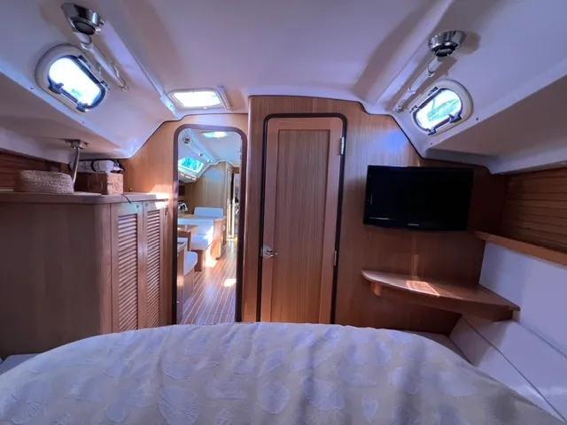 2010 Catalina 445