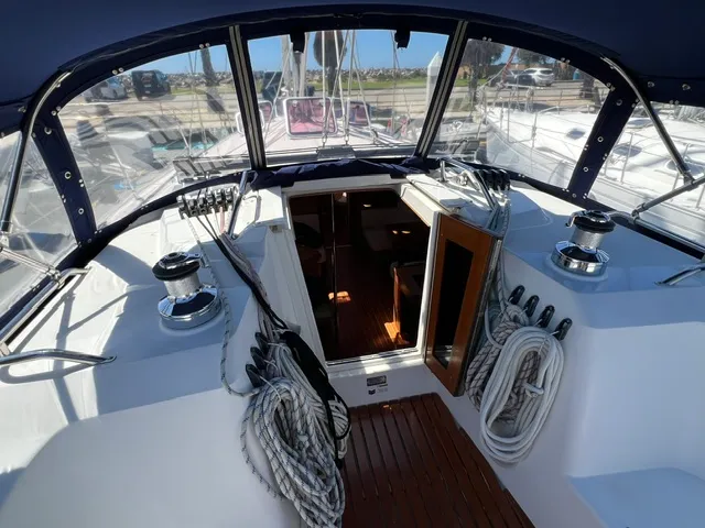 2010 Catalina 445
