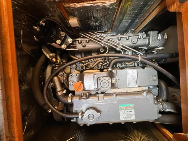 2010 Catalina 445