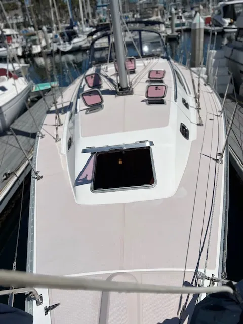 2010 Catalina 445