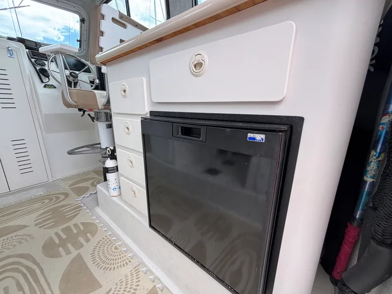 2017 Parker 2530