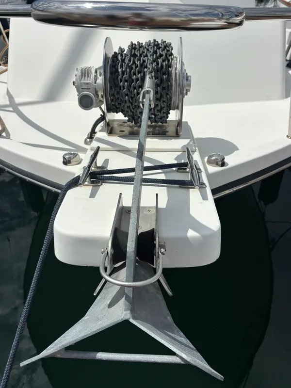 2017 Parker 2530