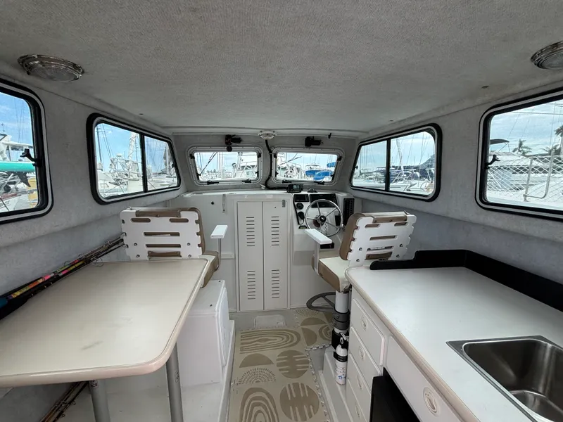 2017 Parker 2530