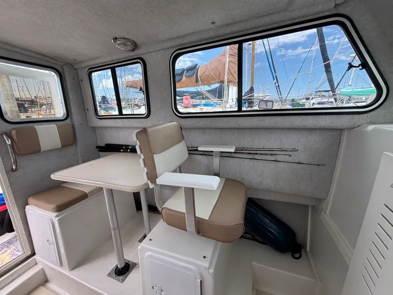 2017 Parker 2530