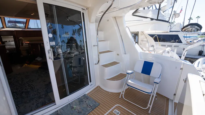 2017 Silverton Flybridge