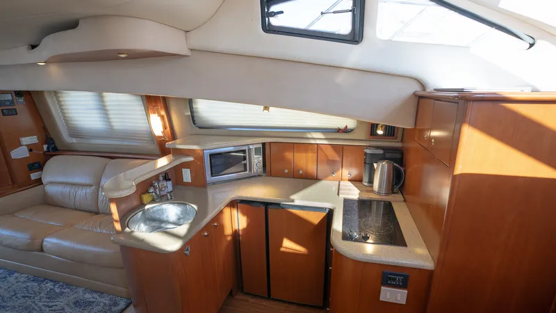 2017 Silverton Flybridge
