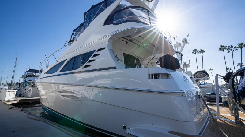 2017 Silverton Flybridge