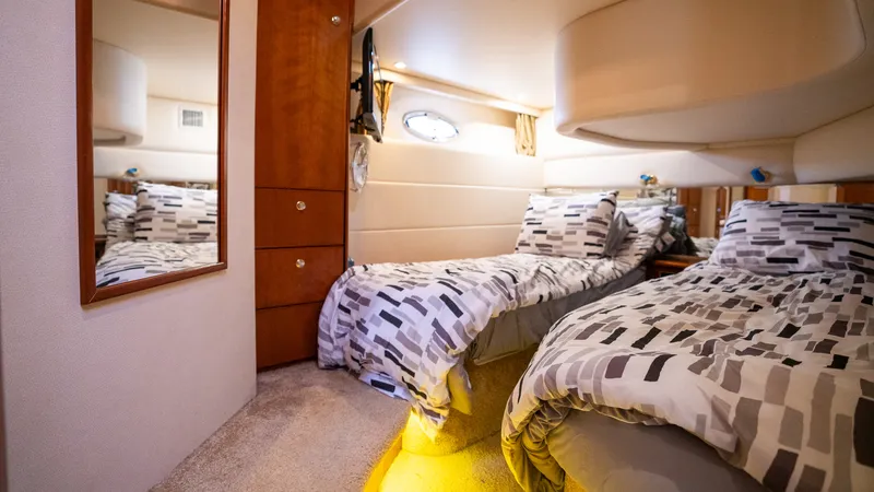 2017 Silverton Flybridge