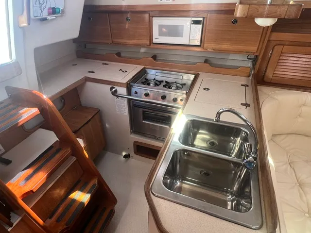 2002 Catalina 36 MKII