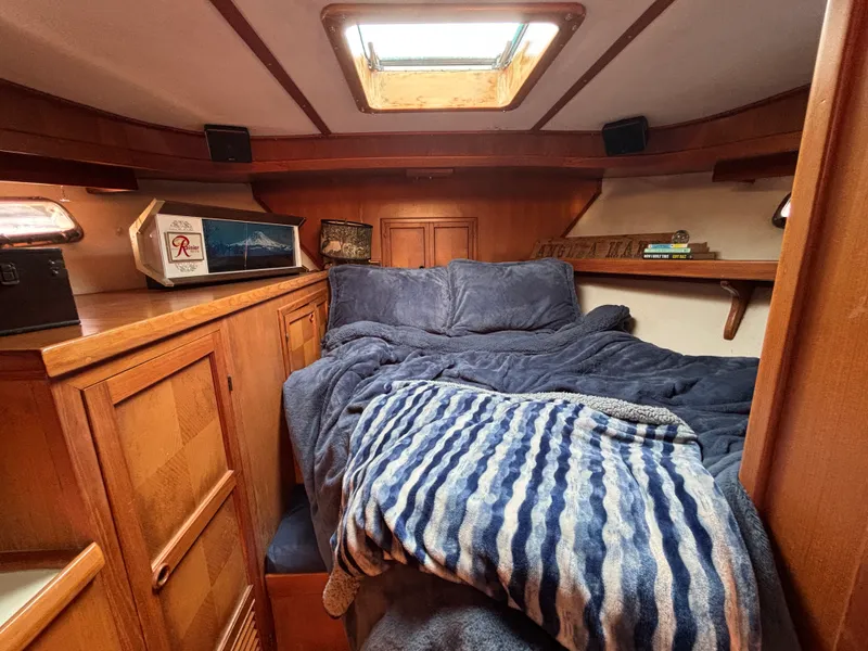 1987 Marine Trader