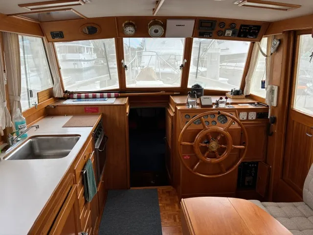 1996 Grand Banks Motoryacht