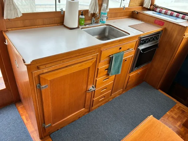1996 Grand Banks Motoryacht