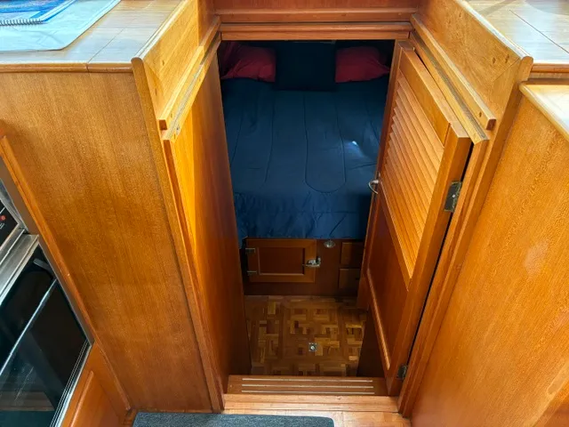 1996 Grand Banks Motoryacht