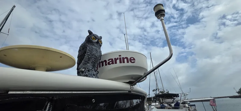1985 .Carver 36 Mariner