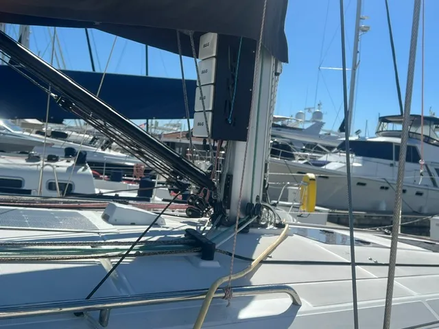 2024 Beneteau 381