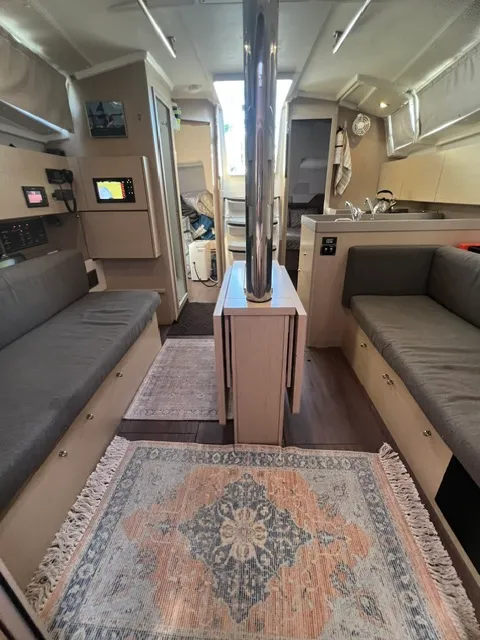 2024 Beneteau 381