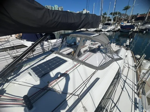 2024 Beneteau 381