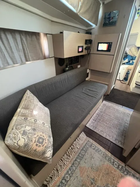 2024 Beneteau 381