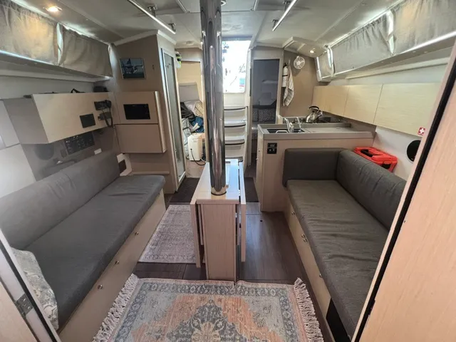 2024 Beneteau 381