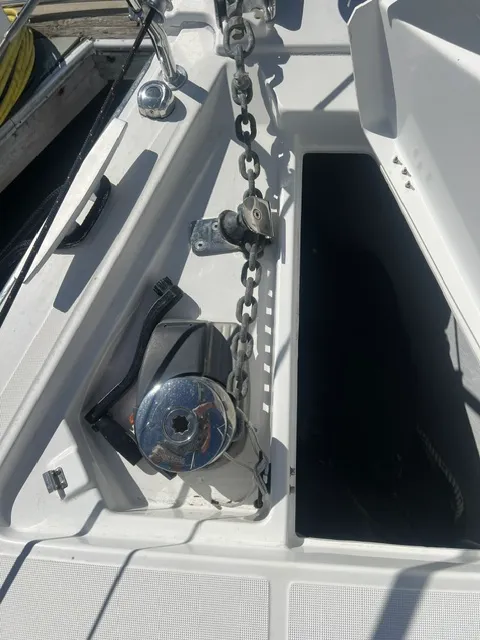 2024 Beneteau 381