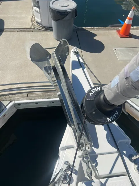 2024 Beneteau 381