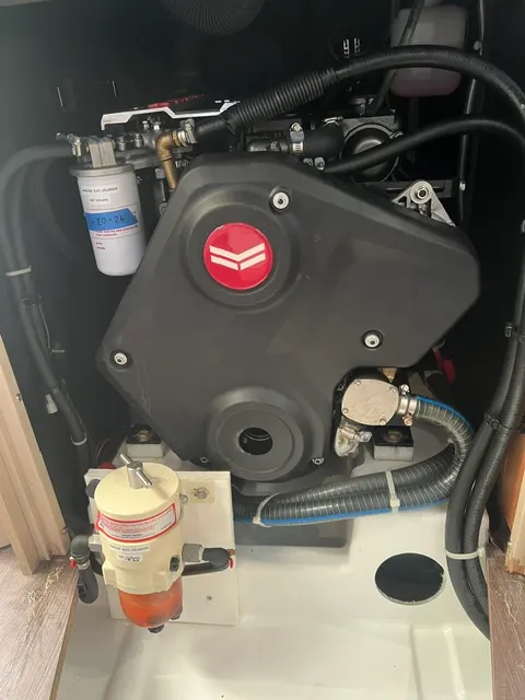 2024 Beneteau 381