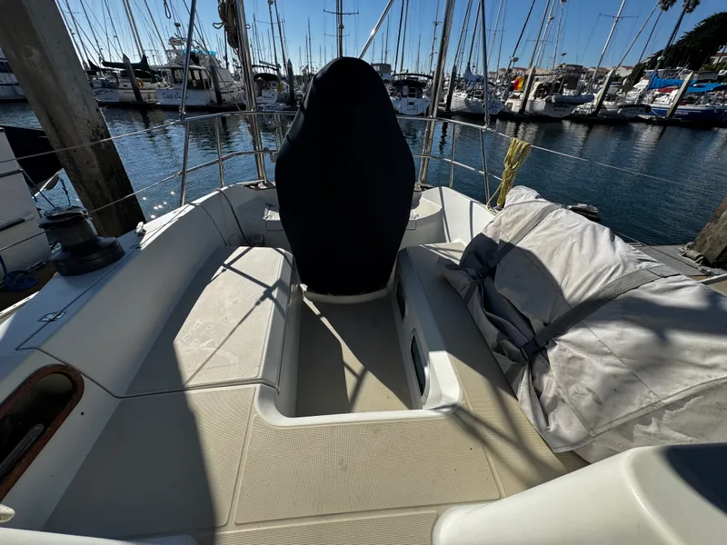 1987 Ericson 38-200