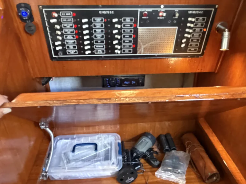 1988 Hunter Legend